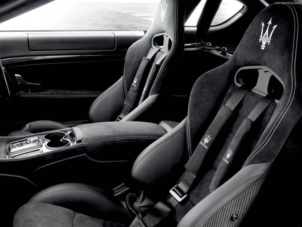 Maserati Granturismo interior mc stradale