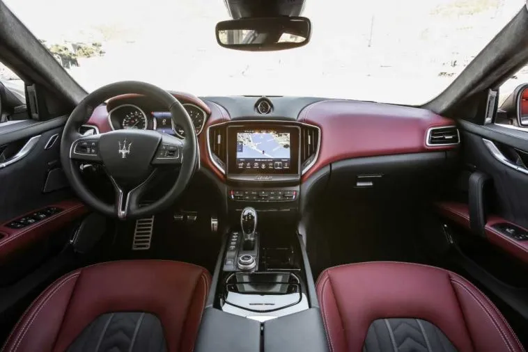 The 2016 Maserati Ghibli Interior - A New Dawn