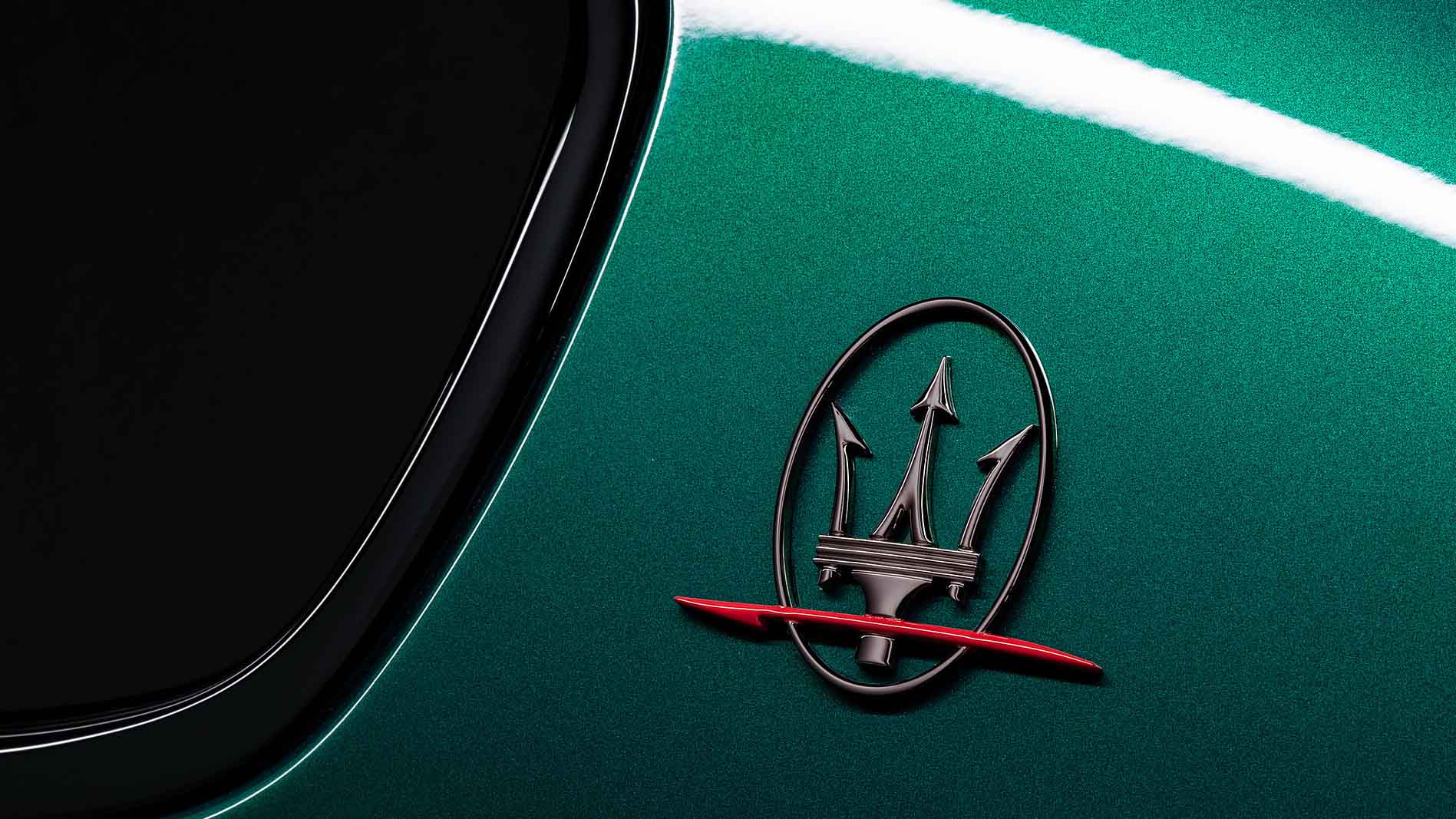 Maserati Emblem Tridente Dreizack links left L Badge C-Säule 3200 4200 Levante 