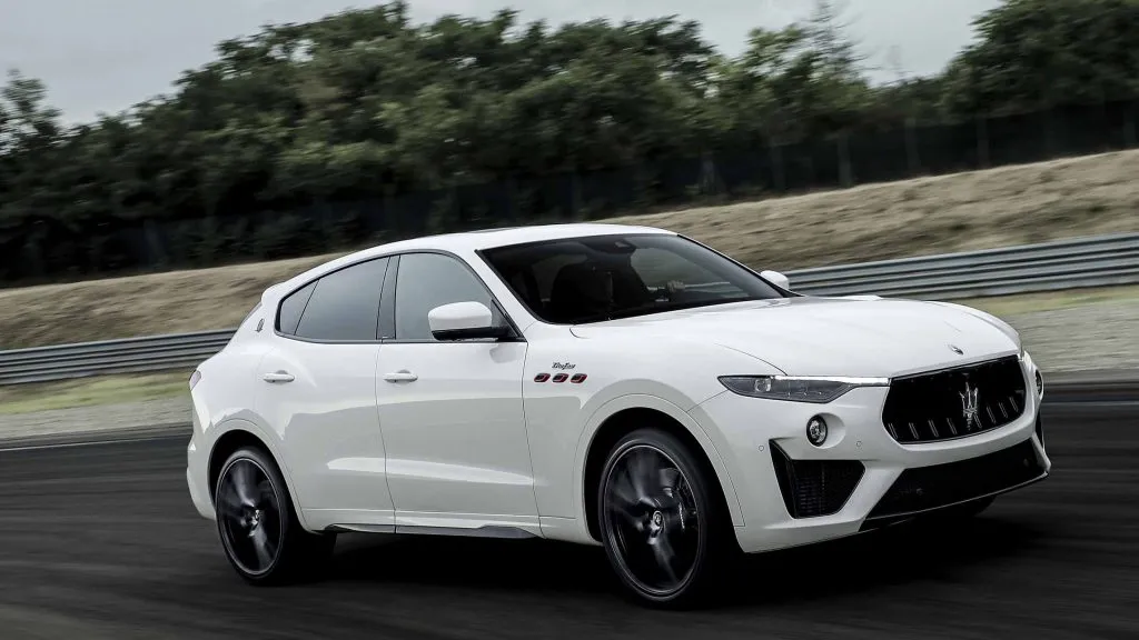 maserati levante vs tesla model x