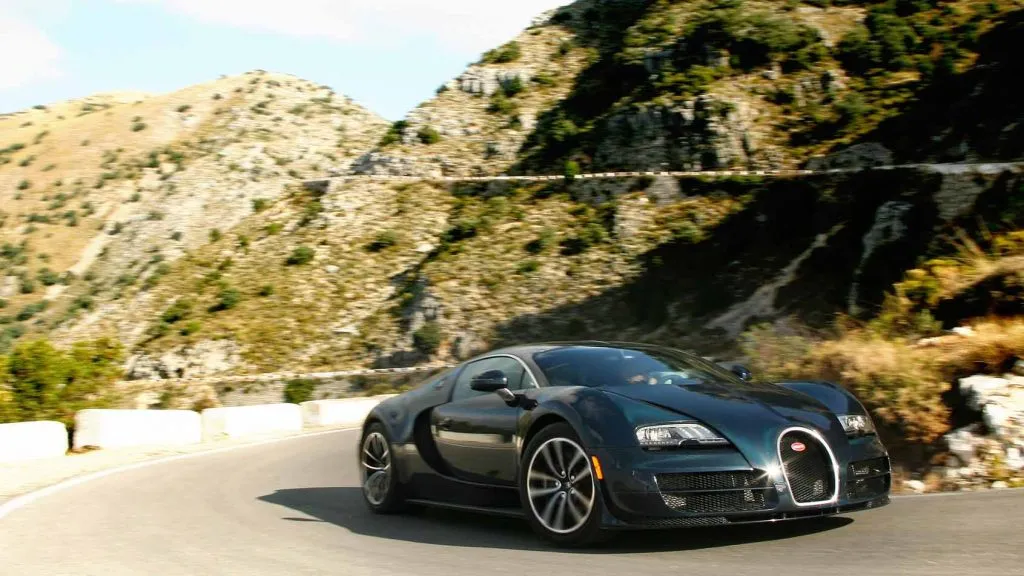 2011 Bugatti Veyron in fast and furious 7