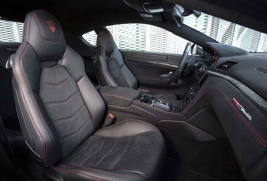 2016 Maserati Granturismo Interior