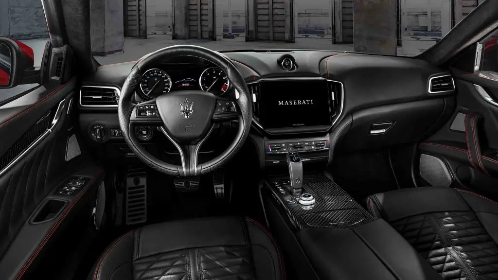 Maserati Ghibli Dashboard