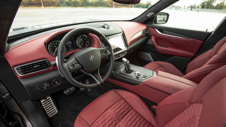 The Maserati Dashboard – An Iconic Greeting