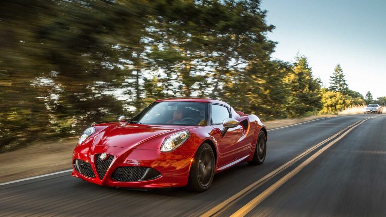 Alfa Romeo 4C – The Incredible Speed of Lightness (Detailed Review)