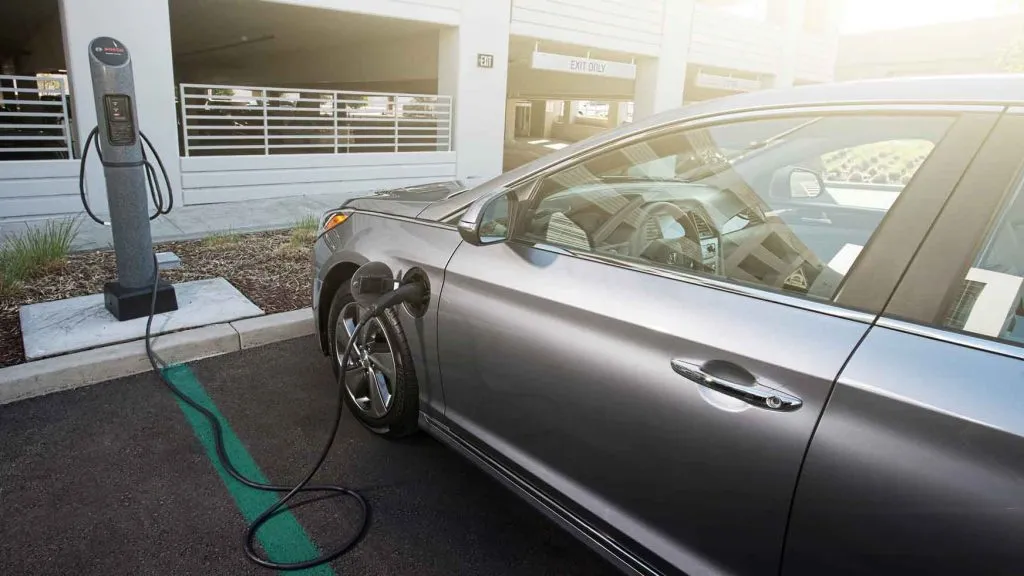 2016 Hyundai Sonata Hybrid Charging