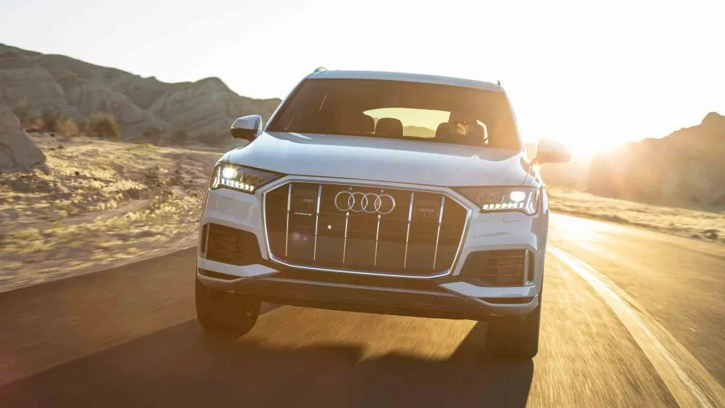 2021 Audi Q7 front