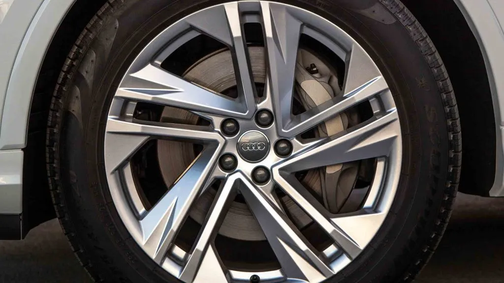 2021 Audi Q7 wheel