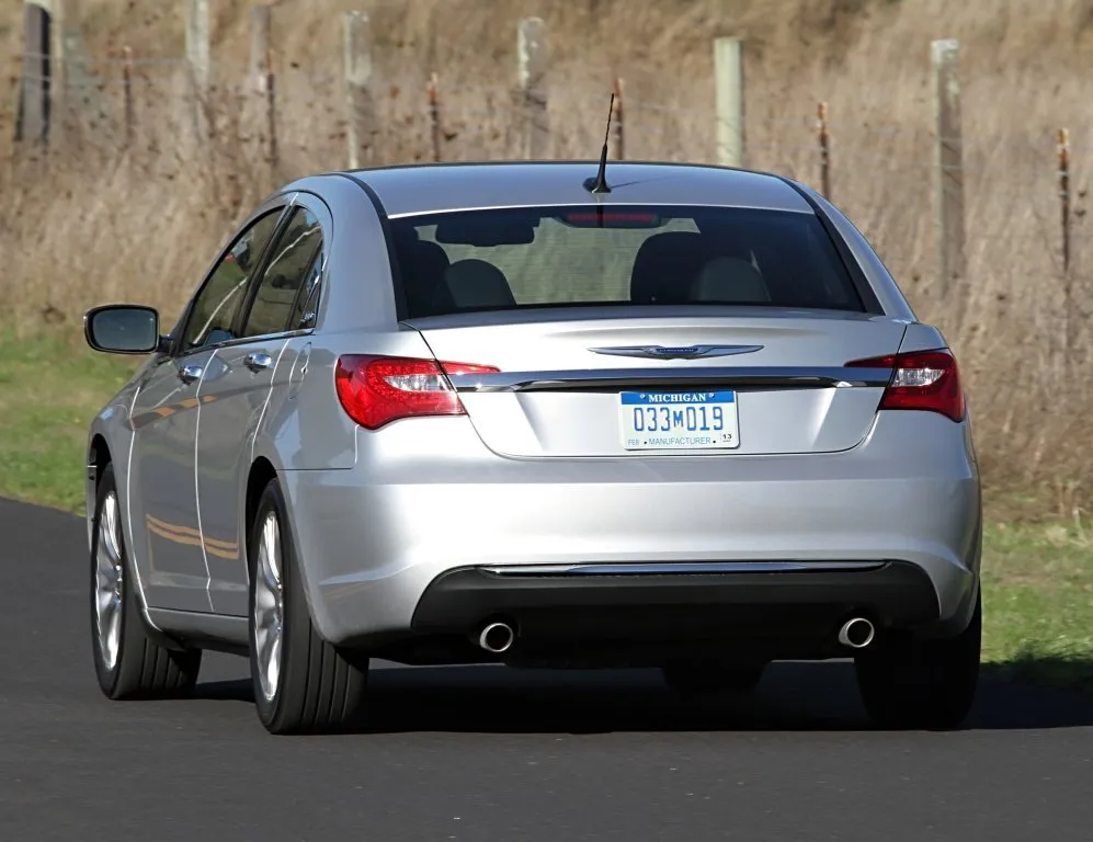 2012 chrysler 200