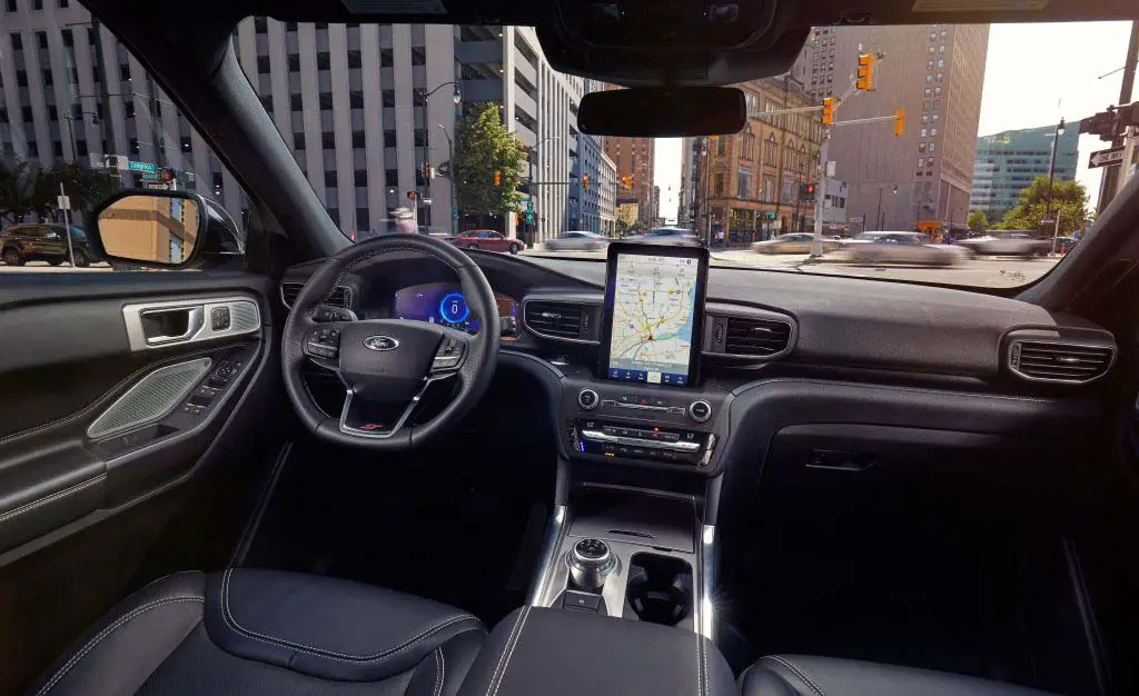 2021 ford explorer st interior