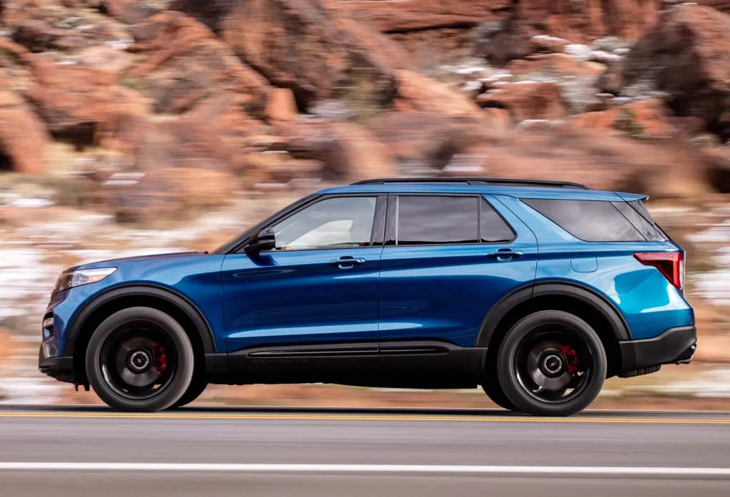 2021 ford explorer st