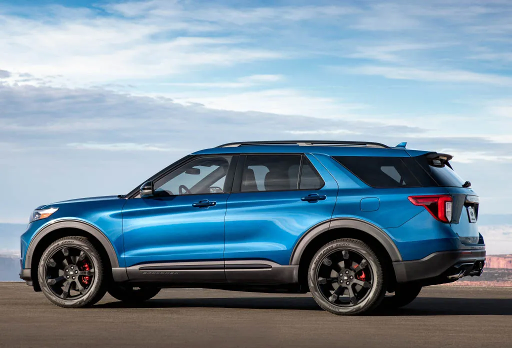 2021 ford explorer st