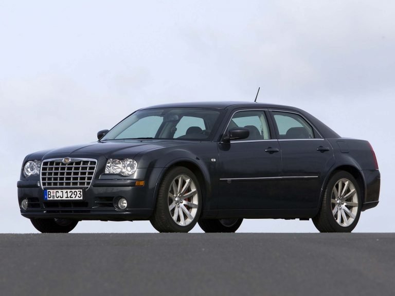 2008 Chrysler 300 – Understated Luxury (Detailed Review)
