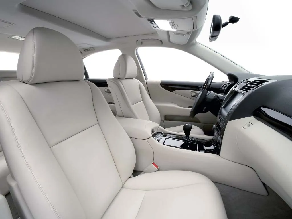 2008 lexus LS 460 interior