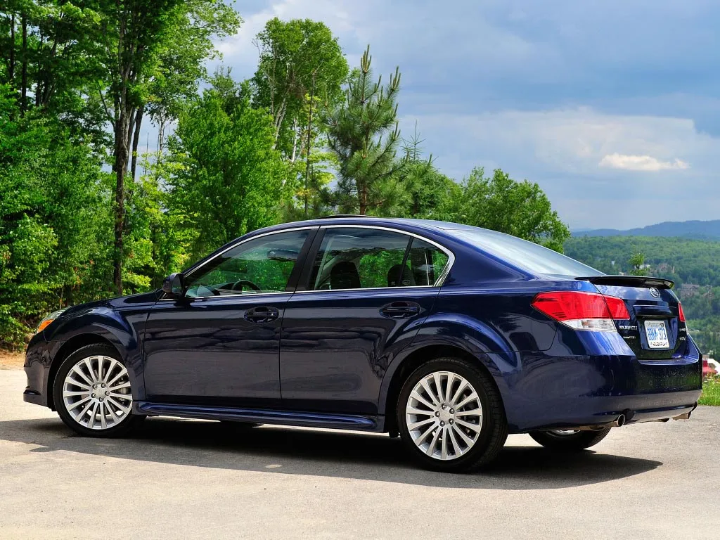 2010 subaru legacy