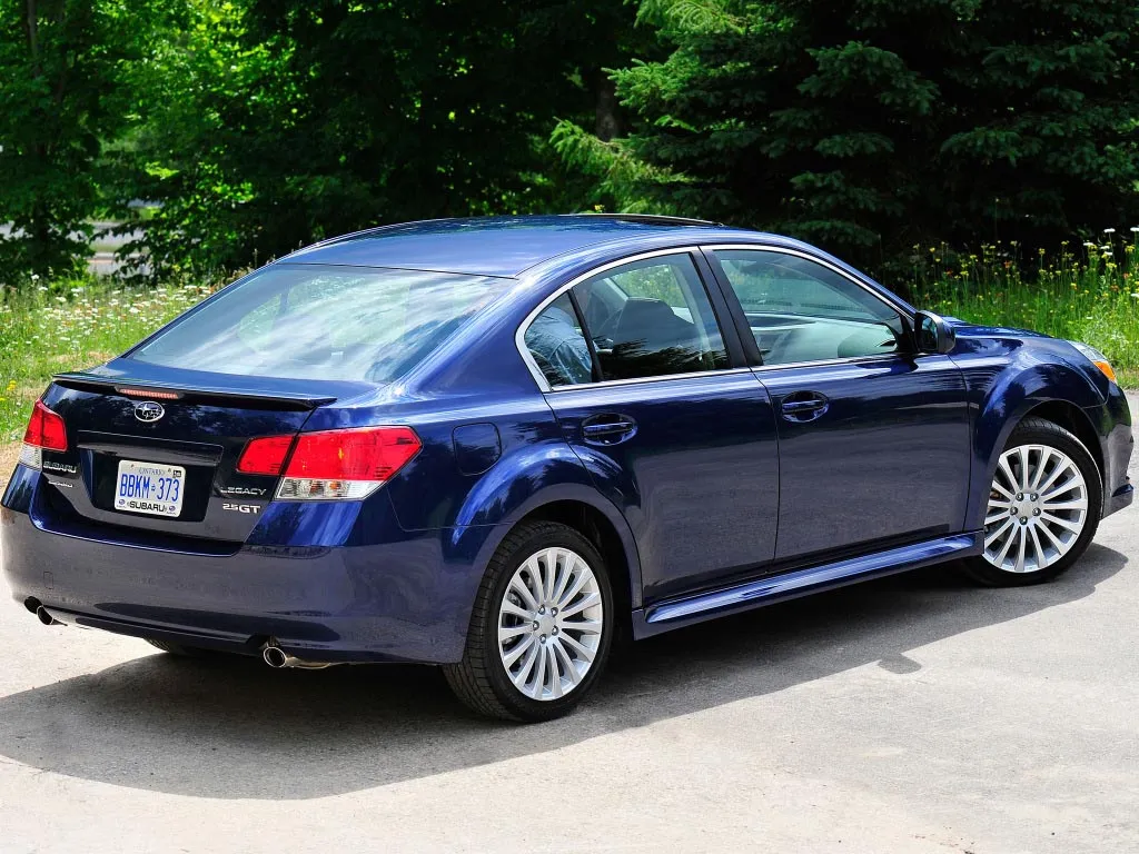 2010 subaru legacy