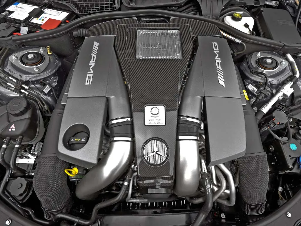 CL AMG 63 2010 - 2013 engine