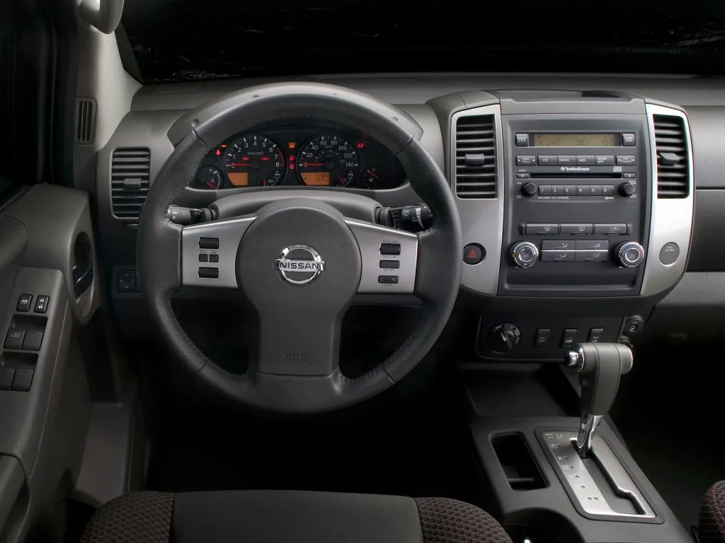 2005 nissan xterra interior