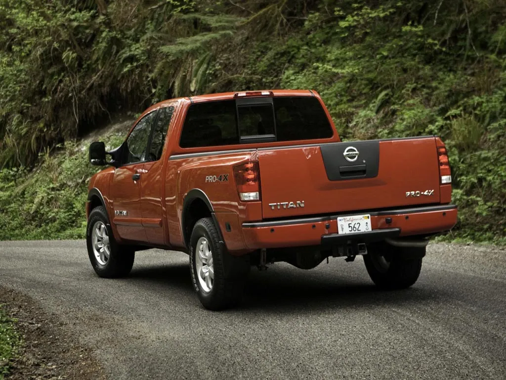 2010 nissan titan