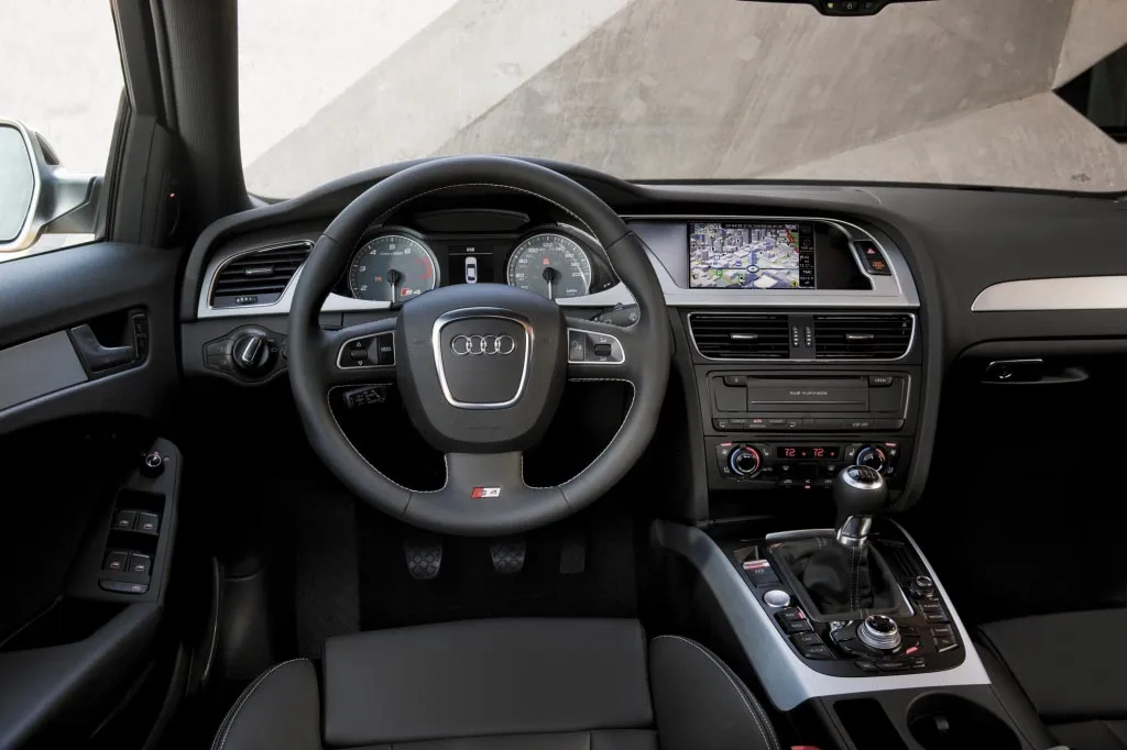 2011 audi s4 interior