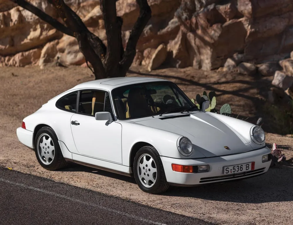 964 vs 993 - 964 front comparison