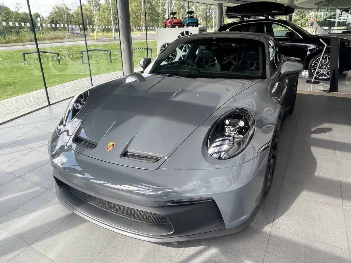 Grigio Telesto vs Nardo Grey On A Porsche